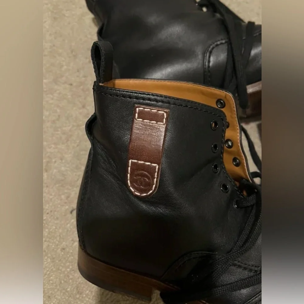 CHANEL 2014 BLACK QUILTED LEATHER MOTORCYCLE BOOTS- SIZE 39